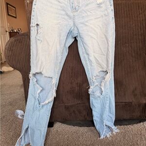 American Eagle Outfitters Light Blue Distressed strigid straight leg Mom Jeans.